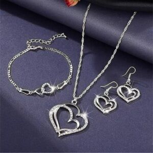 Elegant Silver Heart Jewelry Set
